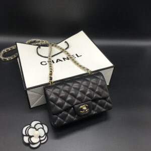 CHANEL FLAPBAG