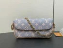 LV WALLET ON CHAIN IVY